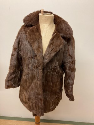 Lot 92 - Two fur jackets, stoles and a hat