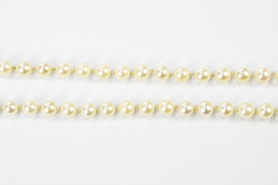 Lot 419 - A single strand of pearls with 9ct white gold...