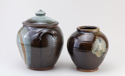 Lot 89 - CLARE SUTCLIFFE (1943-2018); a stoneware twin...