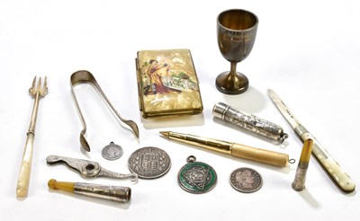 Lot 2551 - A small group of various hallmarked silver...
