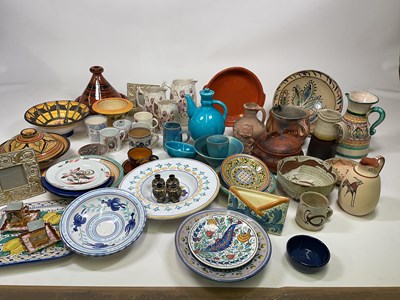 Lot 186 - A very large quantity of decorative ceramics.