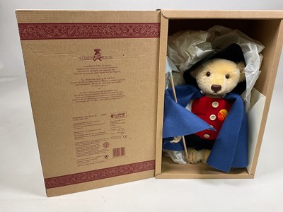 Lot 315 - STEIFF; a boxed collector's bear, Heide...