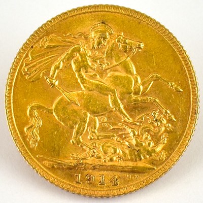 Lot 673 - An Edward VII sovereign 1914, George and...