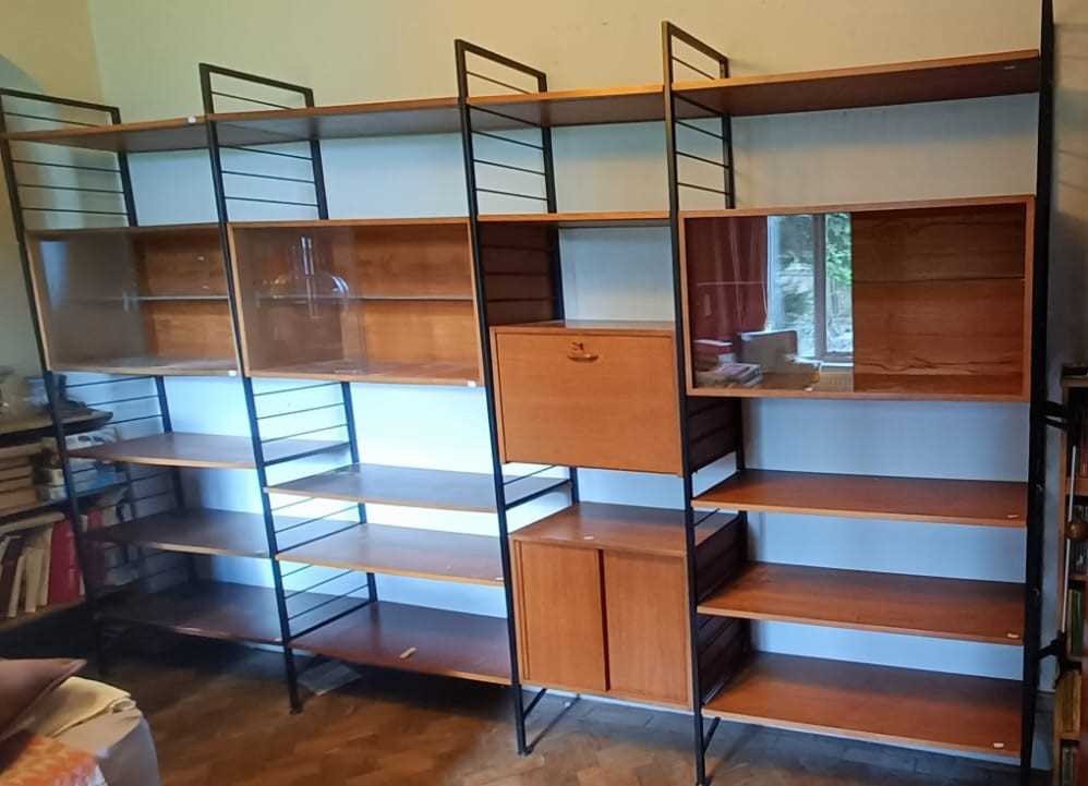 Lot 1002 - STAPLES; a good teak Ladderax system