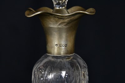Lot 1495 - An Edward VII cut glass decanter with etched...