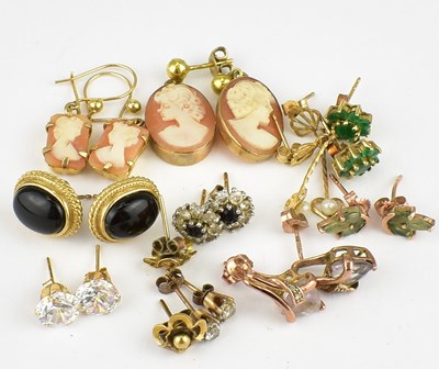 Lot 868 - Eleven pairs of 9ct gold and other vintage and...