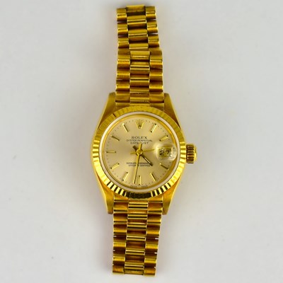 Lot 940 - ROLEX; an 18ct yellow gold ladies' Oyster...