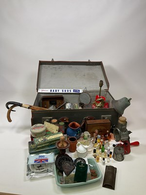 Lot 33 - A vintage suitcase full of collectors' items...