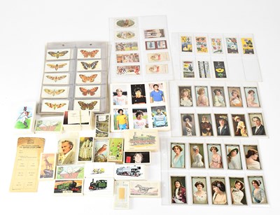 Lot 526 - A quantity of cigarette and tea cards, to...