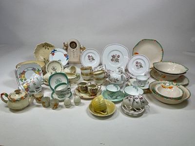 Lot 217 - A collection of Art Deco and later ceramics...