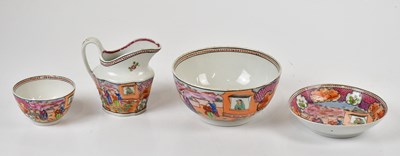 Lot 1320 - An early 19th century New Hall type tea bowl,...