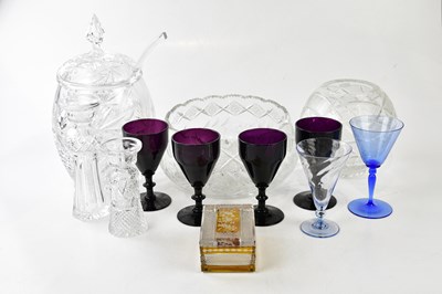 Lot 1489 - A collection of cut glass to include punch...