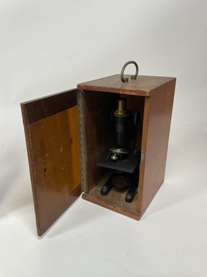Lot 54 - A collection of various scientific items...