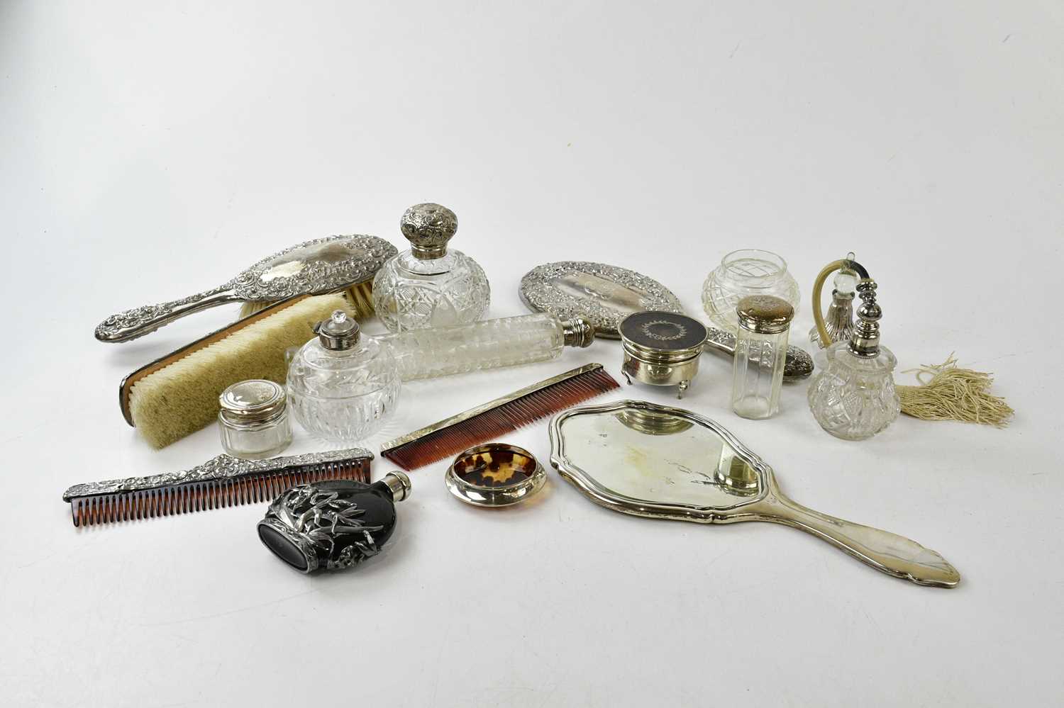 Lot 2207 - A collection of hallmarked silver and white...