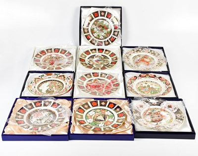 Lot 1383 - ROYAL CROWN DERBY; a collection of ten...