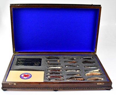 Lot 352 - A collection of various pen knives, Scout...