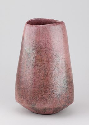 Lot 574 - STEPHEN MURFITT (born 1953); a tapered raku...