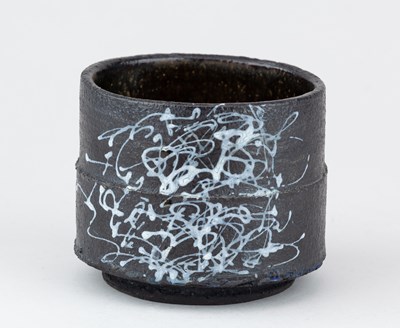 Lot 108 - DAN KELLY (born 1953); a stoneware yunomi...