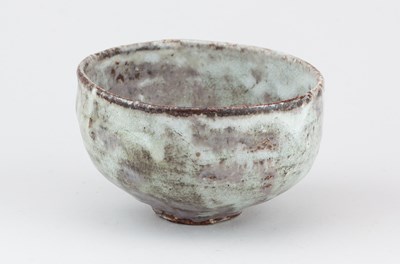 Lot 15 - AKIKO HIRAI (born 1970); a stoneware chawan...