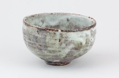 Lot 15 - AKIKO HIRAI (born 1970); a stoneware chawan...