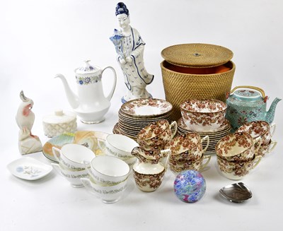 Lot 1413 - An assortment of ceramics and glassware,...