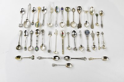 Lot 1246 - A collection of silver plate and white metal...