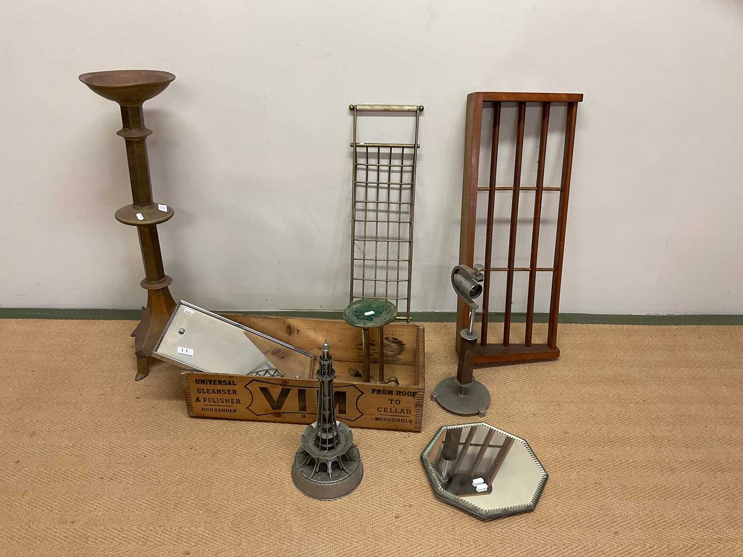 Lot 11 - A quantity of assorted items, to include a...