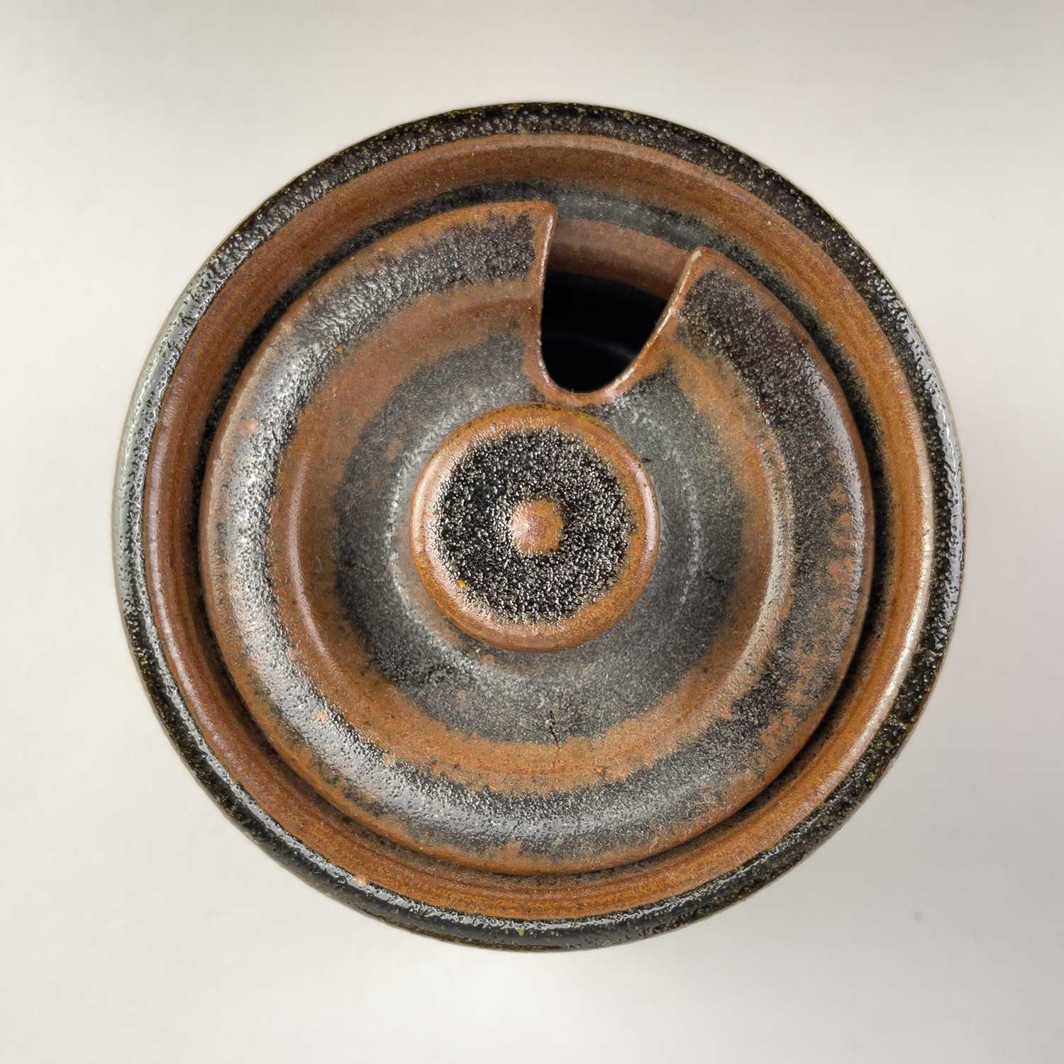 Lot 104 - BRYAN NEWMAN (1935-2019) for Aller Pottery;