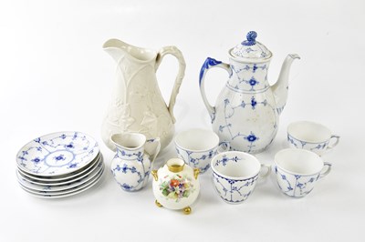 Lot 1375 - A small collection of ceramics including...