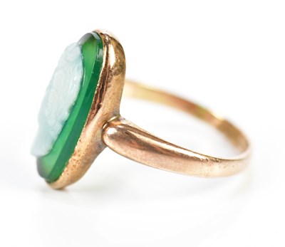 Lot 262 - A 9ct gold ring set with a cameo style...