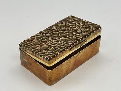 Lot 439 - A 19th century French silver gilt snuff box of...