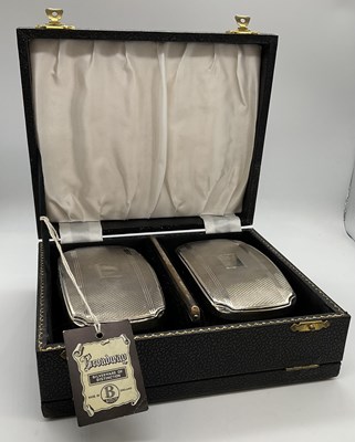 Lot 468 - BROADWAY & CO; a cased Elizabeth II hallmarked...