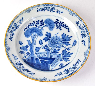 Lot 309 - A late 18th century Delftware blue and white...