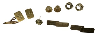 Lot 712 - A pair of 9ct yellow gold cufflinks, another...