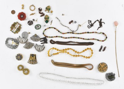 Lot 733 - A quantity of costume jewellery including...