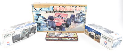 Lot 476 - A boxed Scalextric set, with Scalextric...