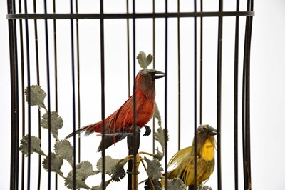Lot 1260 - A decorative bird automation of two singing...