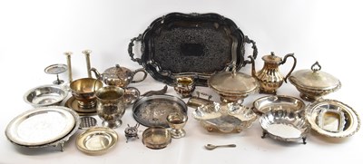 Lot 581 - A quantity of silver plated items, including...