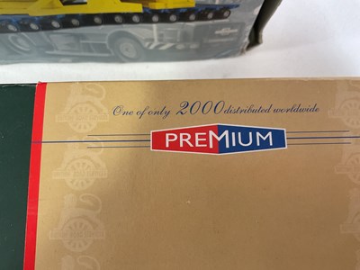 Lot 280 - CORGI HEAVY HAULAGE; a 18001 Econofreight...