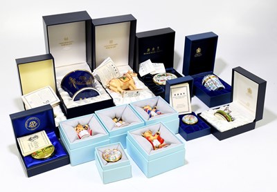Lot 59 - A collection of twelve Halcyon Days collectors'...