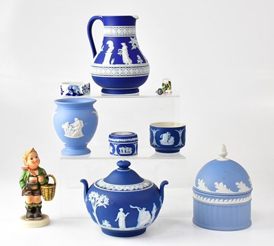 Lot 343 - WEDGWOOD; a small quantity of jasperware...