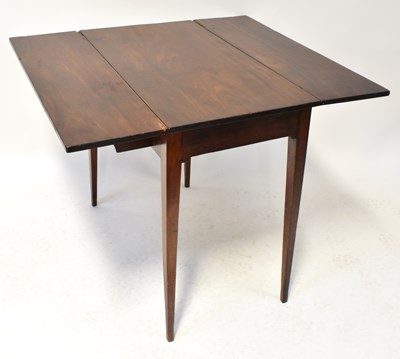 Lot 10 - A 19th century mahogany Pembroke table with...