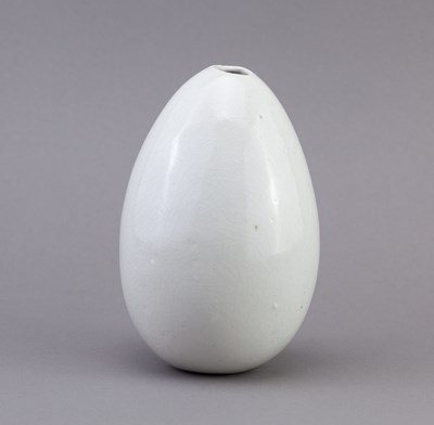 Lot 27 - ALAN WALLWORK (1931-2019); a porcelain egg...