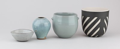 Lot 634 - A group of stoneware ceramics by Claudia Lis,...