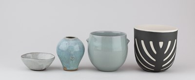 Lot 634 - A group of stoneware ceramics by Claudia Lis,...