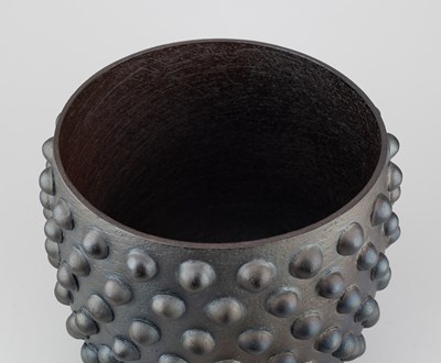 Lot 578 - SUE HANNA (born 1963); a deep burnished raku...