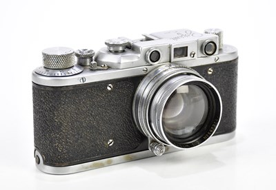 Lot 392 - ZORKI; a Zorki 1E 35mm rangefinder camera,...