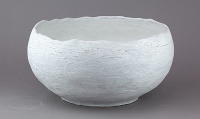 Lot 13 - AKIKO HIRAI (born 1970); a large stoneware...