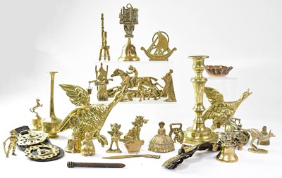 Lot 397 - A small mixed lot of brass, to include a...