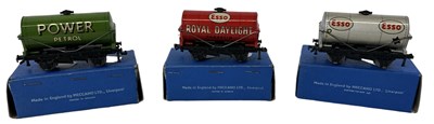 Lot 514 - A Hornby Dublo oil tanker, power ethanol...